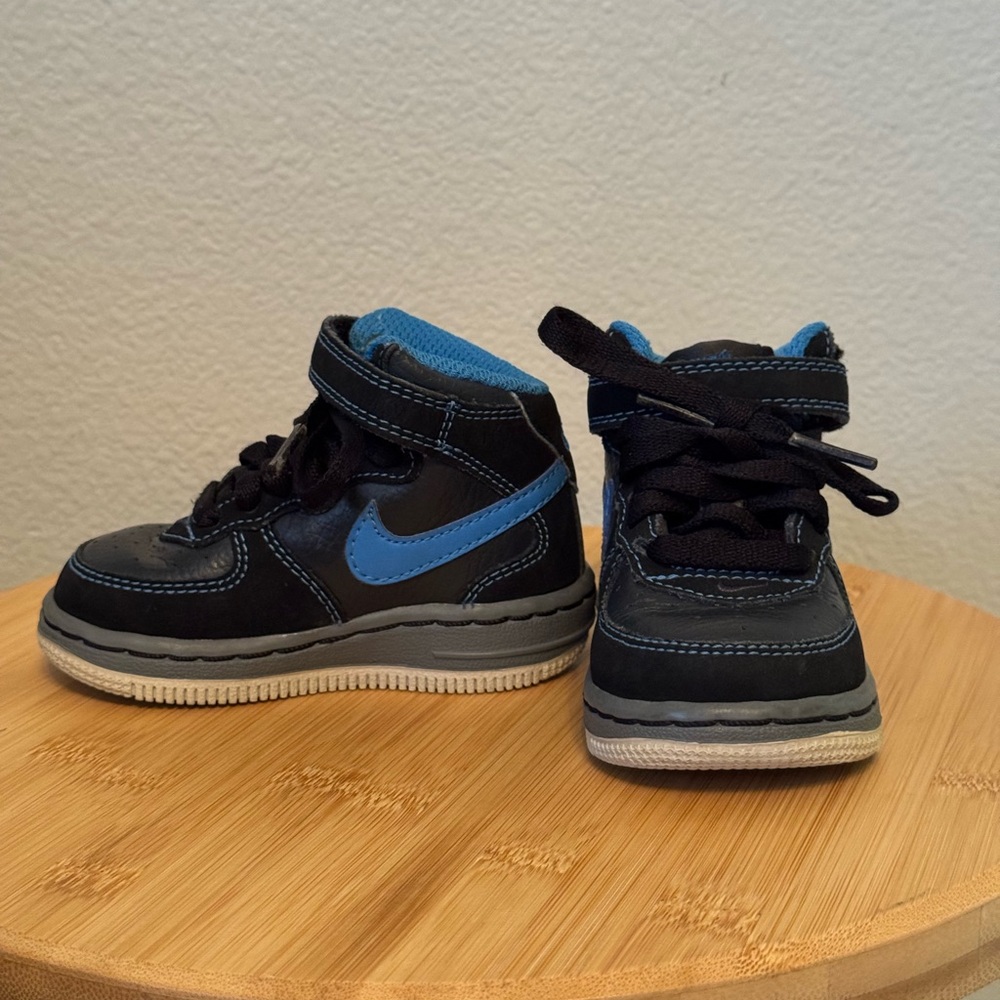 Nike Kids' Black and Blue High-Top Sneakers